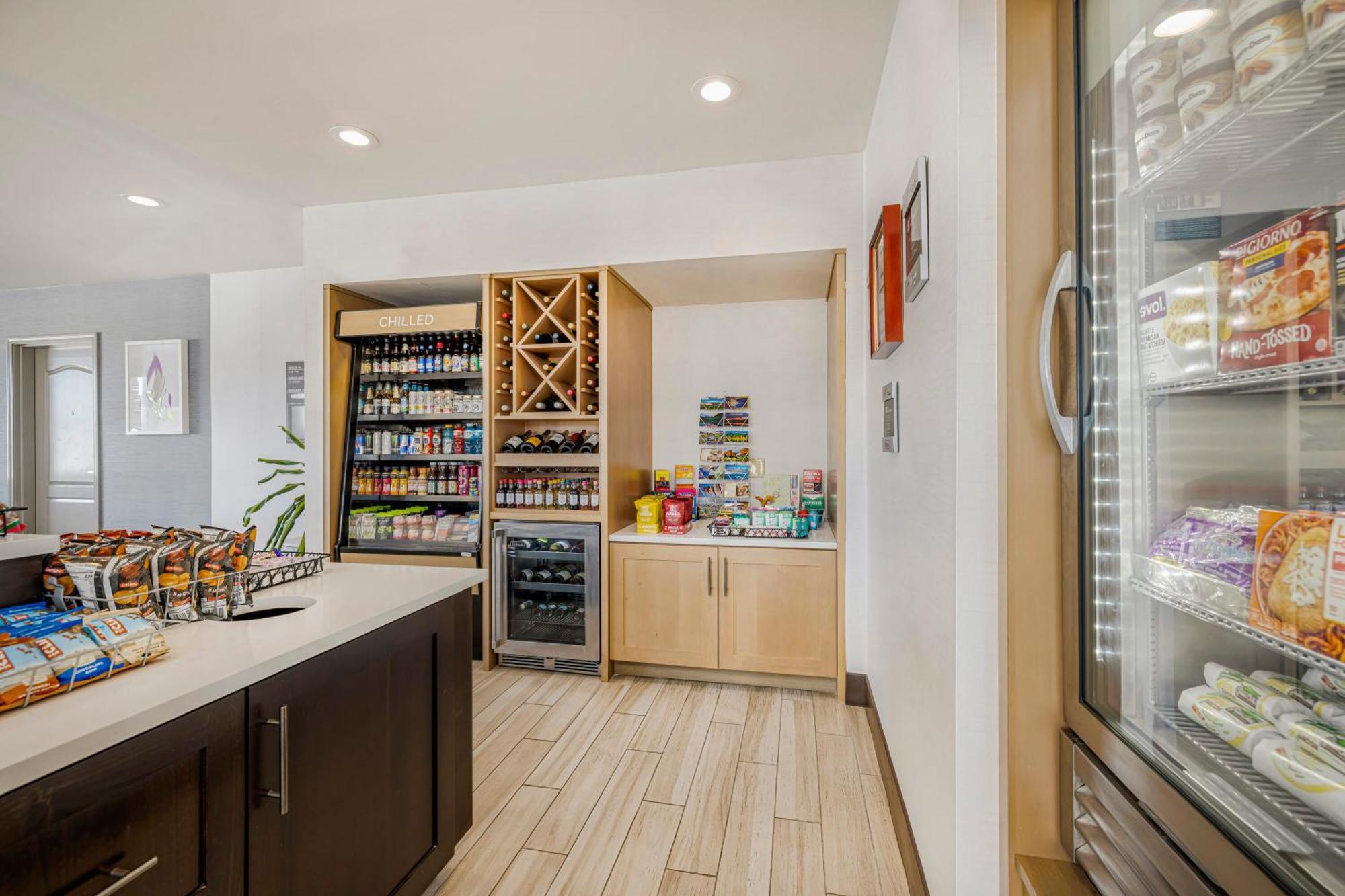 Hilton Garden Inn Colorado Springs Airport Bagian luar foto
