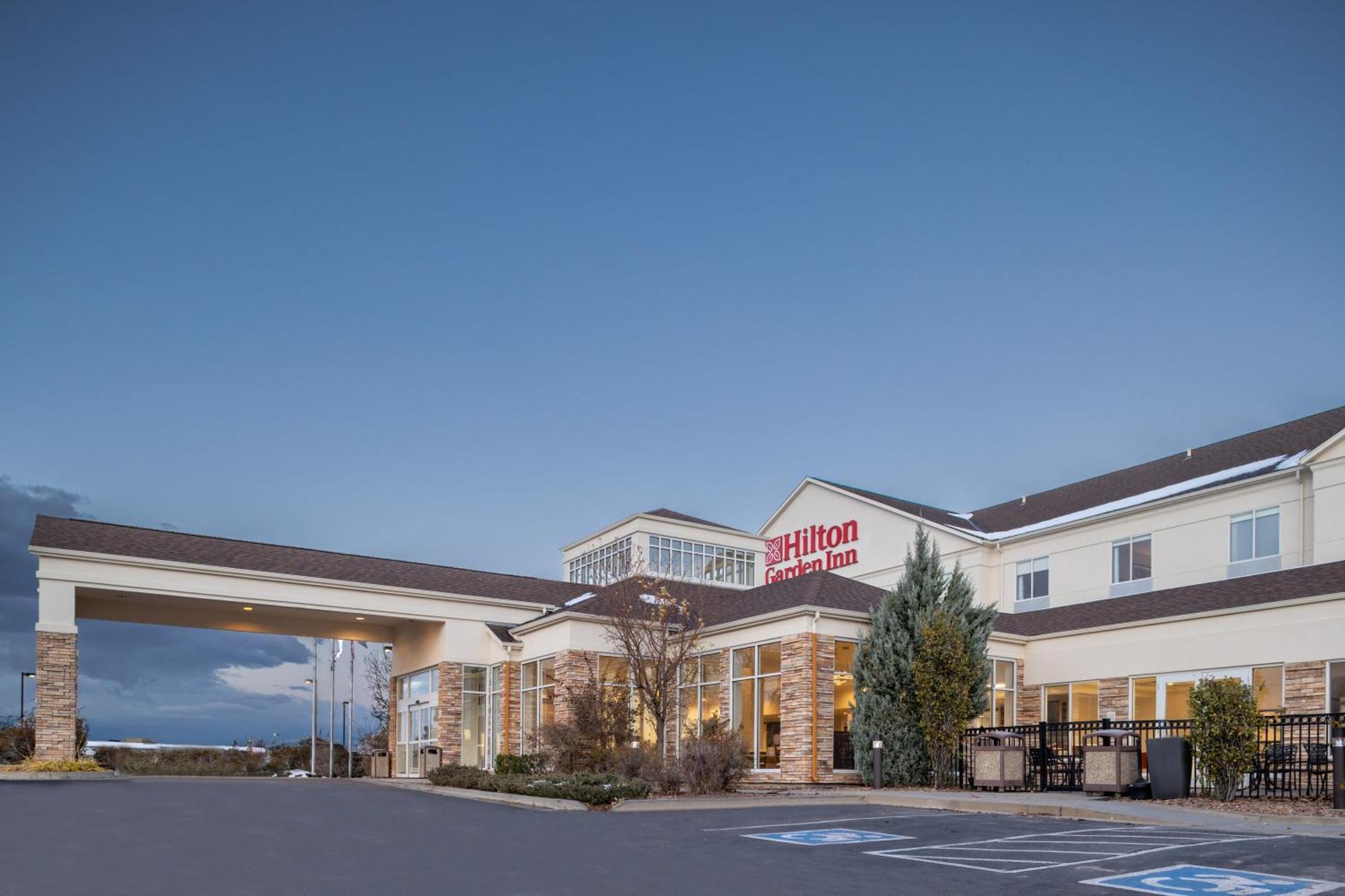 Hilton Garden Inn Colorado Springs Airport Bagian luar foto