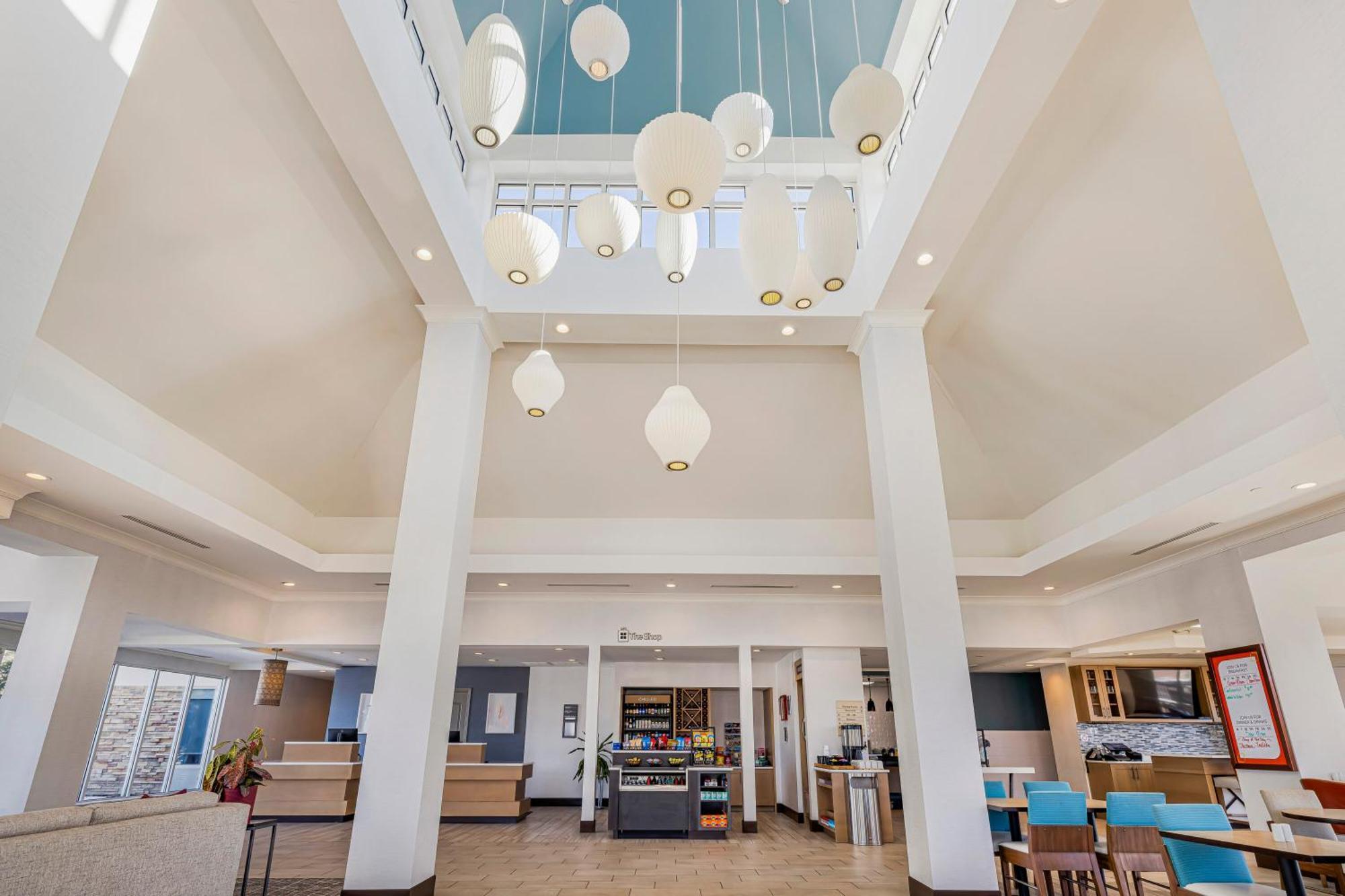 Hilton Garden Inn Colorado Springs Airport Bagian luar foto